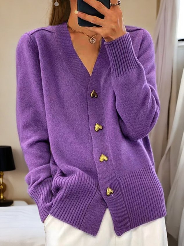 Luane – elegante cardigan met hartjesknopen