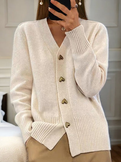 Luane – elegante cardigan met hartjesknopen