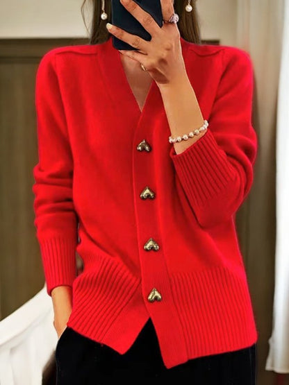 Luane – elegante cardigan met hartjesknopen