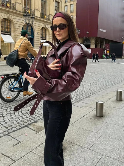 Valeria – Tijdloze Leren Herfstjas